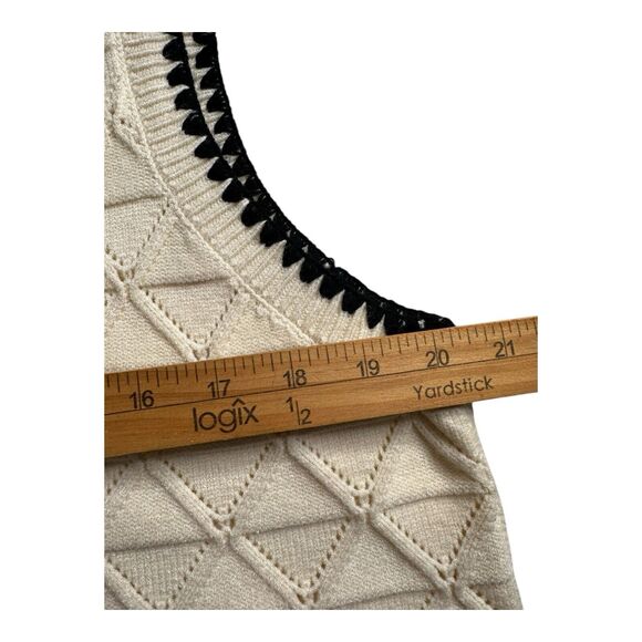 Adrianna Papell Woman’s‎ Size XL Cream Embroidered Knit Sweater Vest - Picture 7 of 15